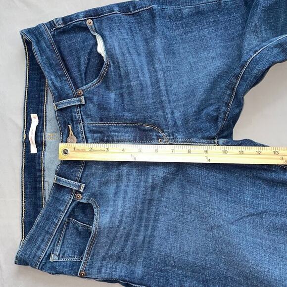 Levis Classic Capris Womens Size 8 W29 Blue Denim Cropped Pants Jeans - Picture 6 of 13